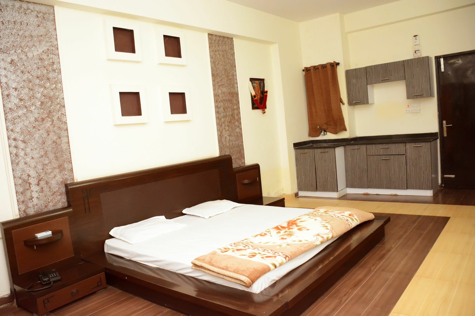 שירדי Sai Sharnam Serviced Apartments מראה חיצוני תמונה