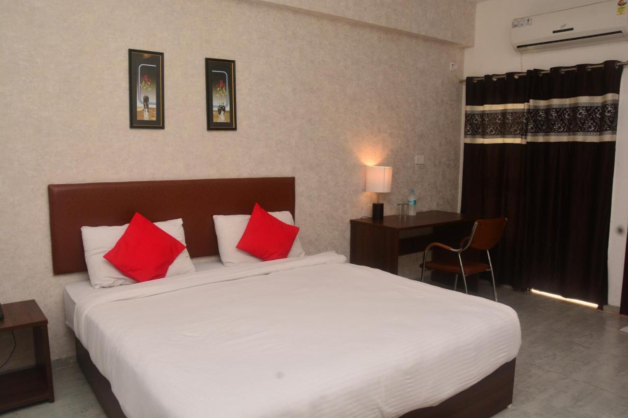 שירדי Sai Sharnam Serviced Apartments מראה חיצוני תמונה