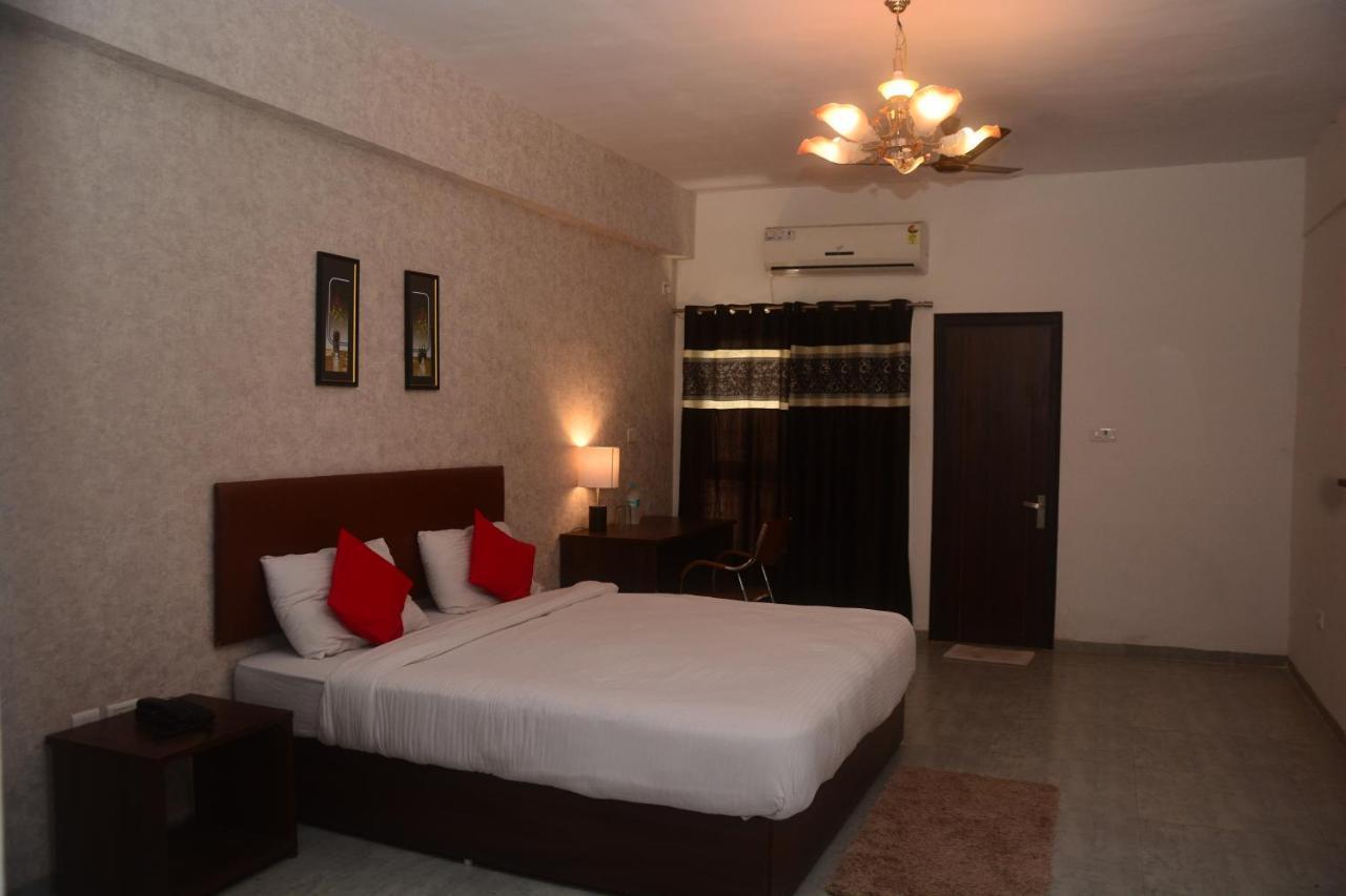 שירדי Sai Sharnam Serviced Apartments מראה חיצוני תמונה